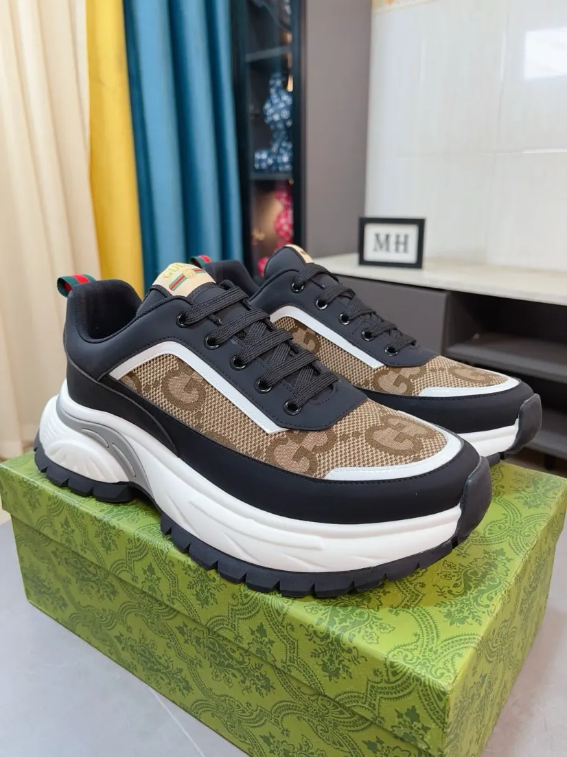 Men's shoes 💰458🌹🌹[GUCCI] Gucci's new lace-up casual men's shoes are on the market first, and the materials and workmanship are superior to all versions on the market. The highest quality shipped first-layer cowhide with imported original perforated materials➕Genuine leather lining, privately molded soft outsole, high foot comfort, imported special materials highlight the brand's unique charm, high-end customization 38-44